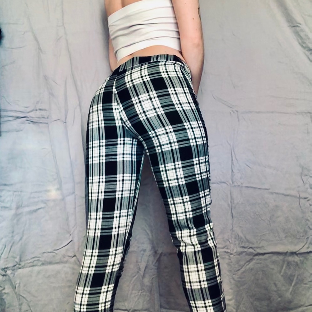 CLASSIC 90s B&W PLAID PANTS 💋